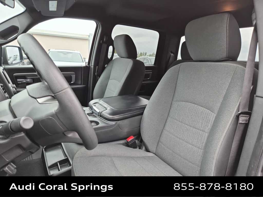 Thumbnail: 2021 RAM 1500 Classic - 13