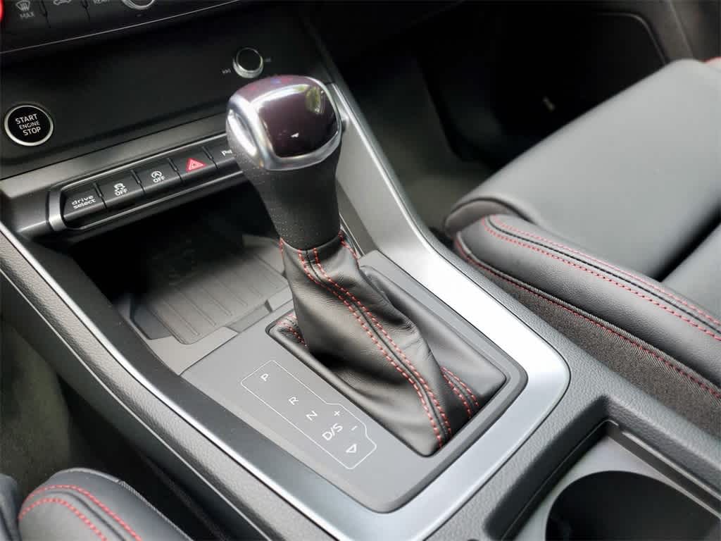 Thumbnail: 2025 Audi Q3 - 24