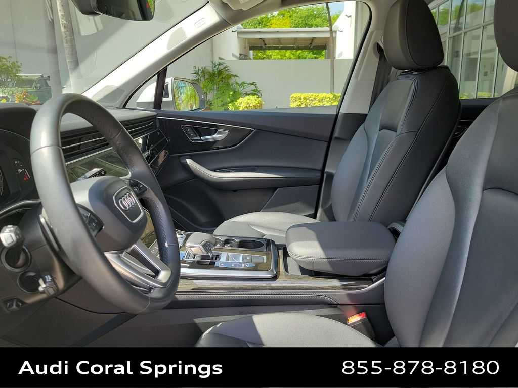 Thumbnail: 2023 Audi Q7 - 19