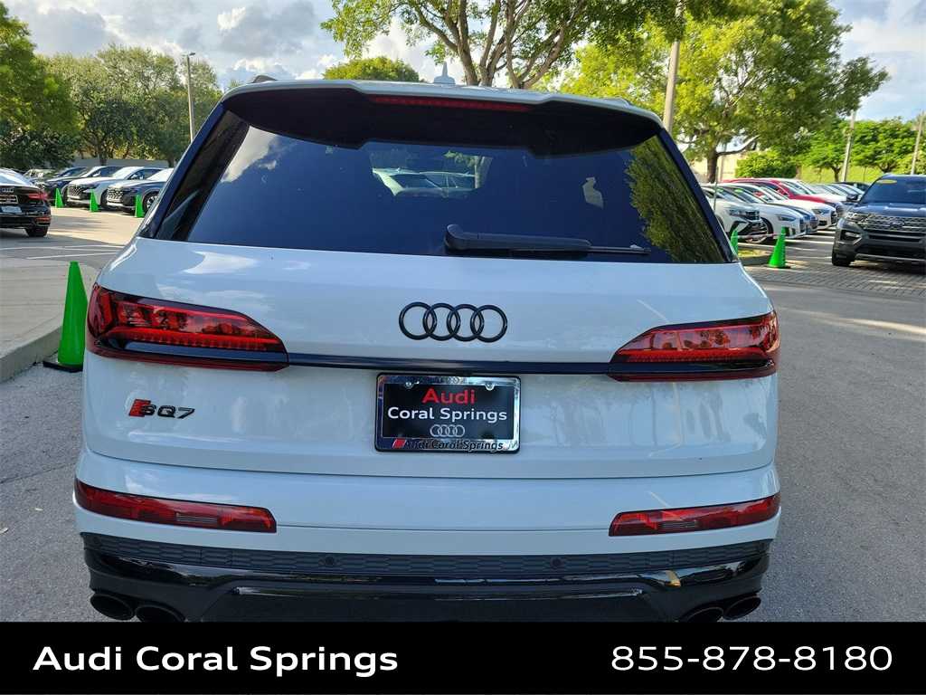 Thumbnail: 2023 Audi SQ7 - 13