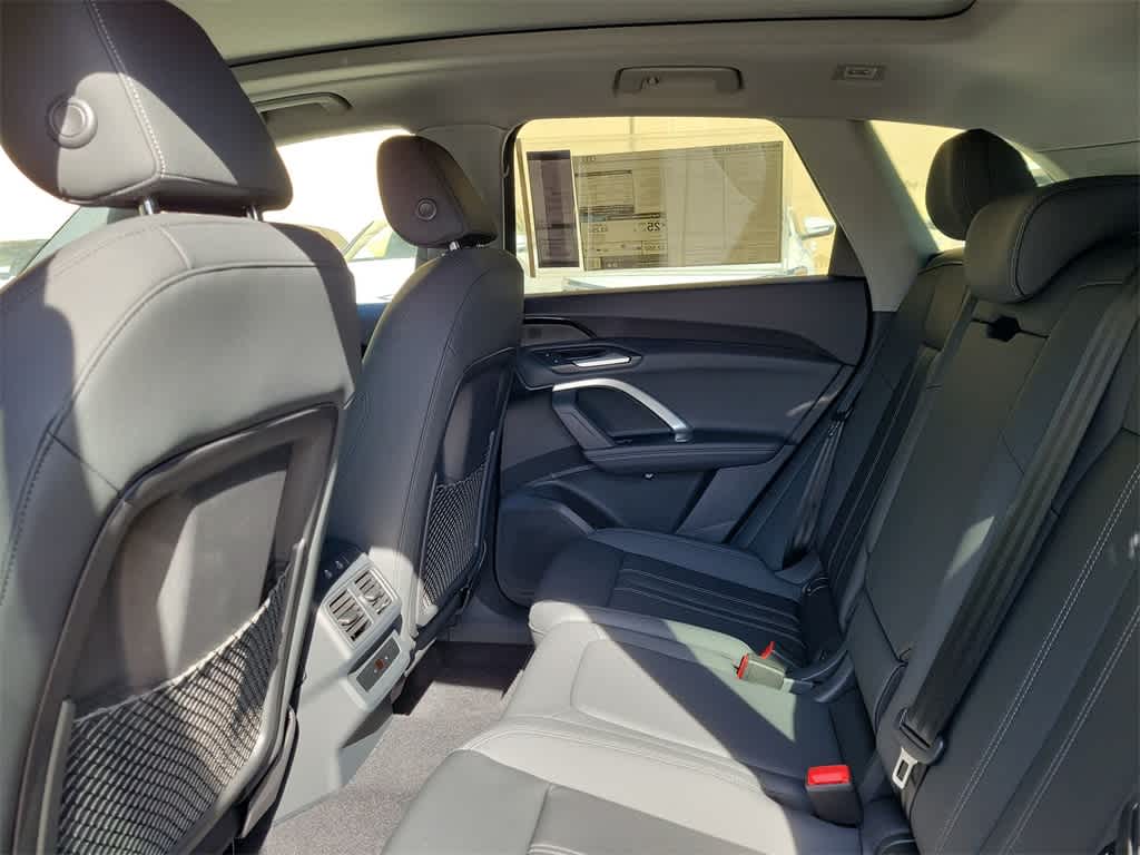 Thumbnail: 2025 Audi Q5 - 20