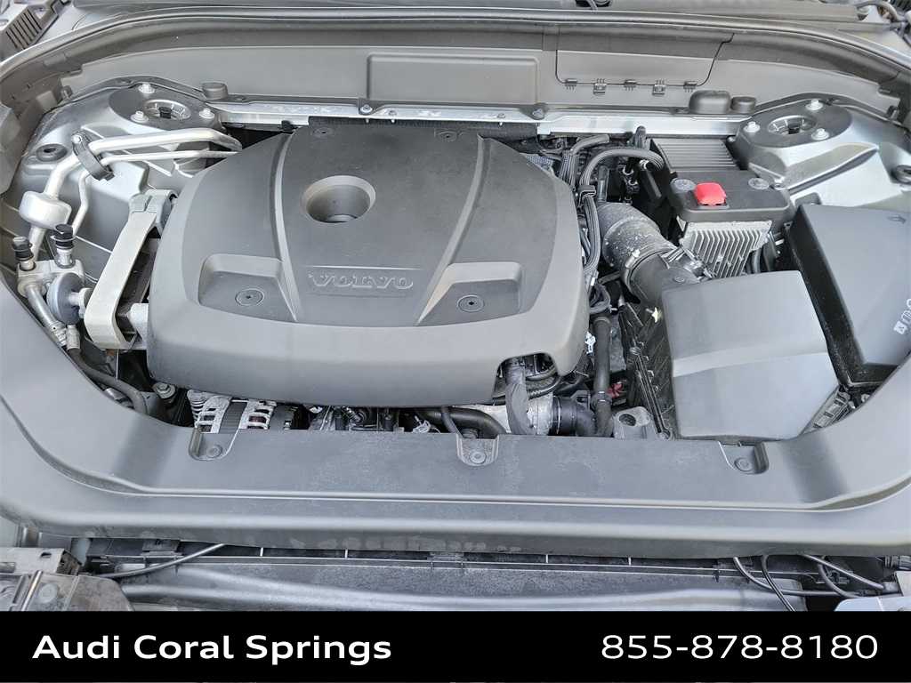 Thumbnail: 2019 Volvo XC60 - 17