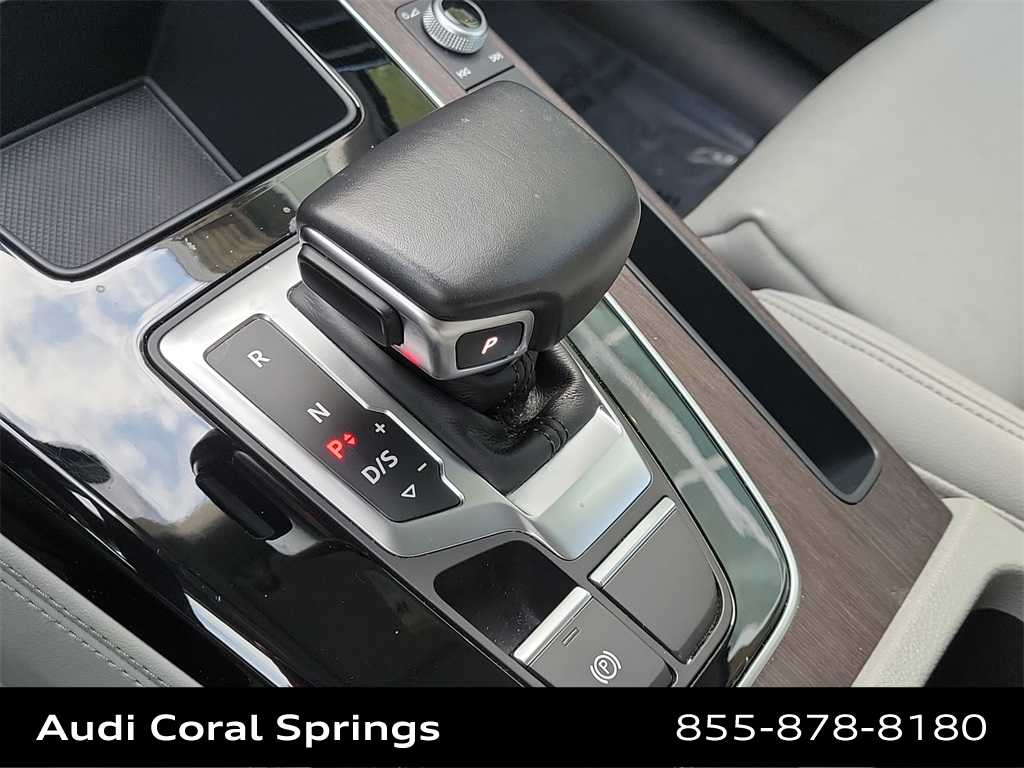 Thumbnail: 2021 Audi Q5 - 25