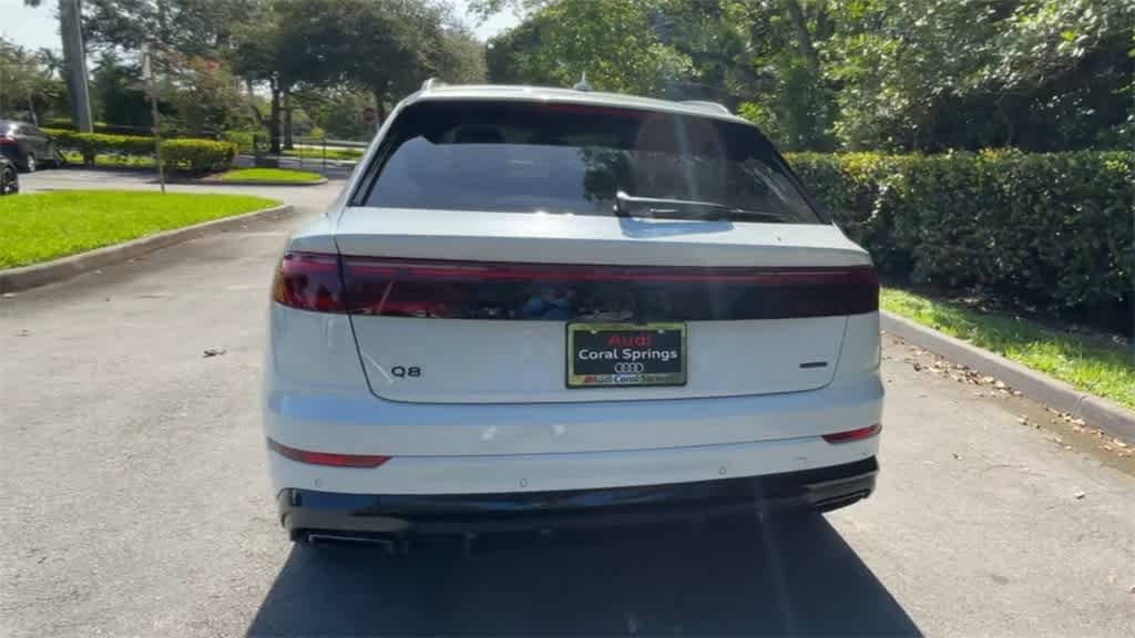 Thumbnail: 2025 Audi Q8 - 7