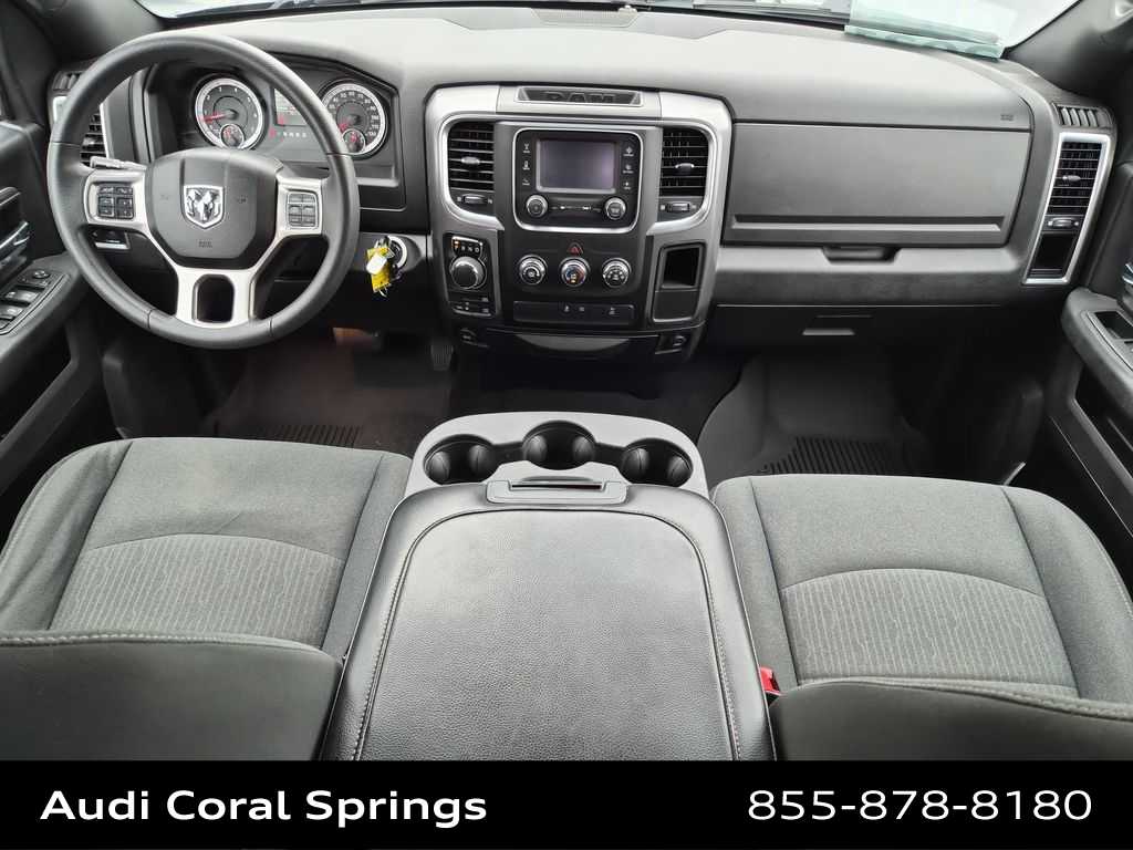 Thumbnail: 2021 RAM 1500 Classic - 12