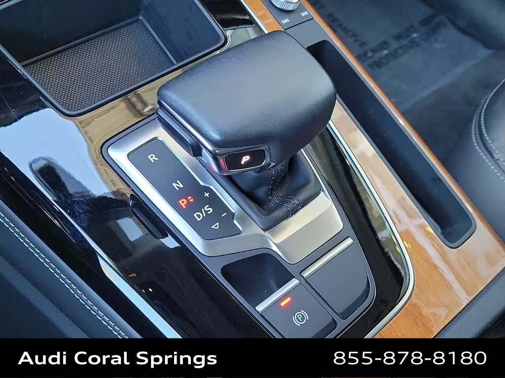 Thumbnail: 2023 Audi Q5 - 25