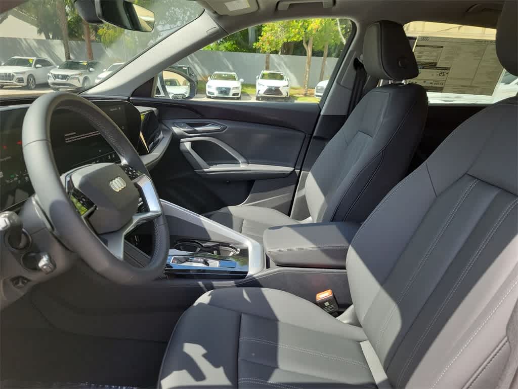 Thumbnail: 2025 Audi Q5 - 11