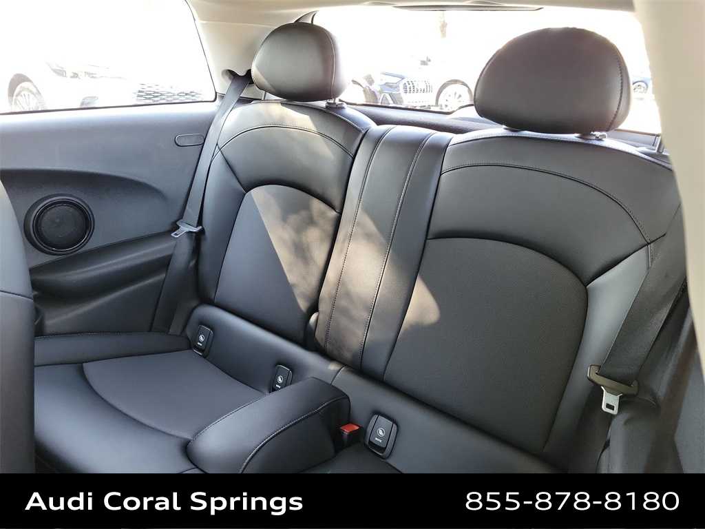 Thumbnail: 2018 MINI Cooper Hardtop - 20