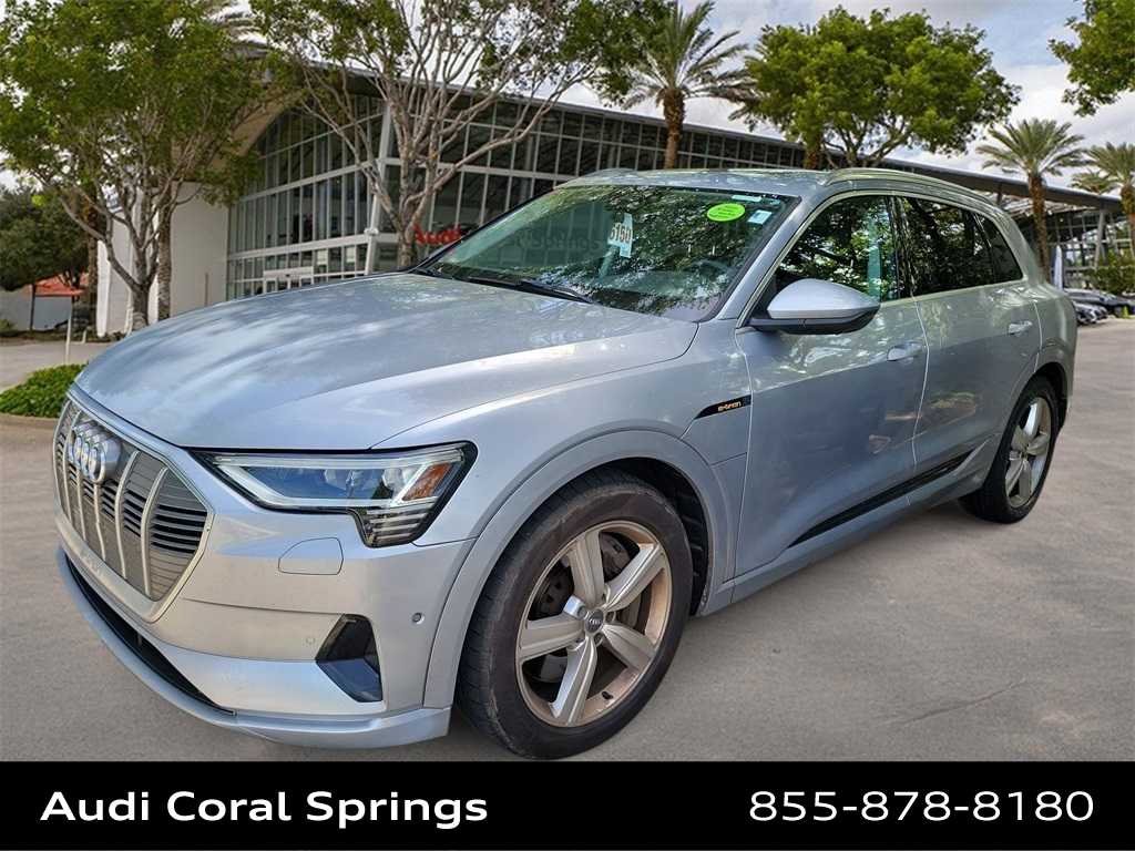 Thumbnail: 2019 Audi e-tron - 1