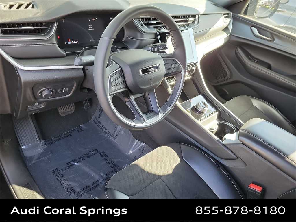 Thumbnail: 2023 Jeep Grand Cherokee L - 10