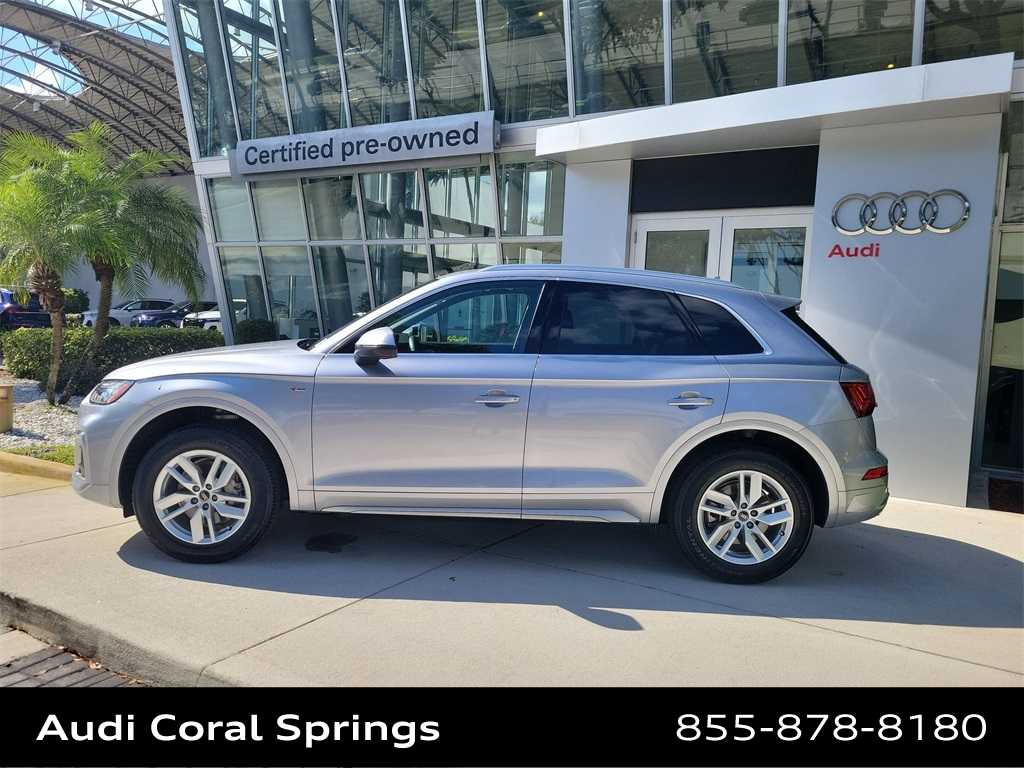 Thumbnail: 2023 Audi Q5 - 11