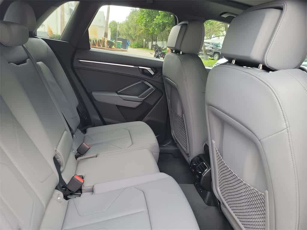 Thumbnail: 2025 Audi Q3 - 13