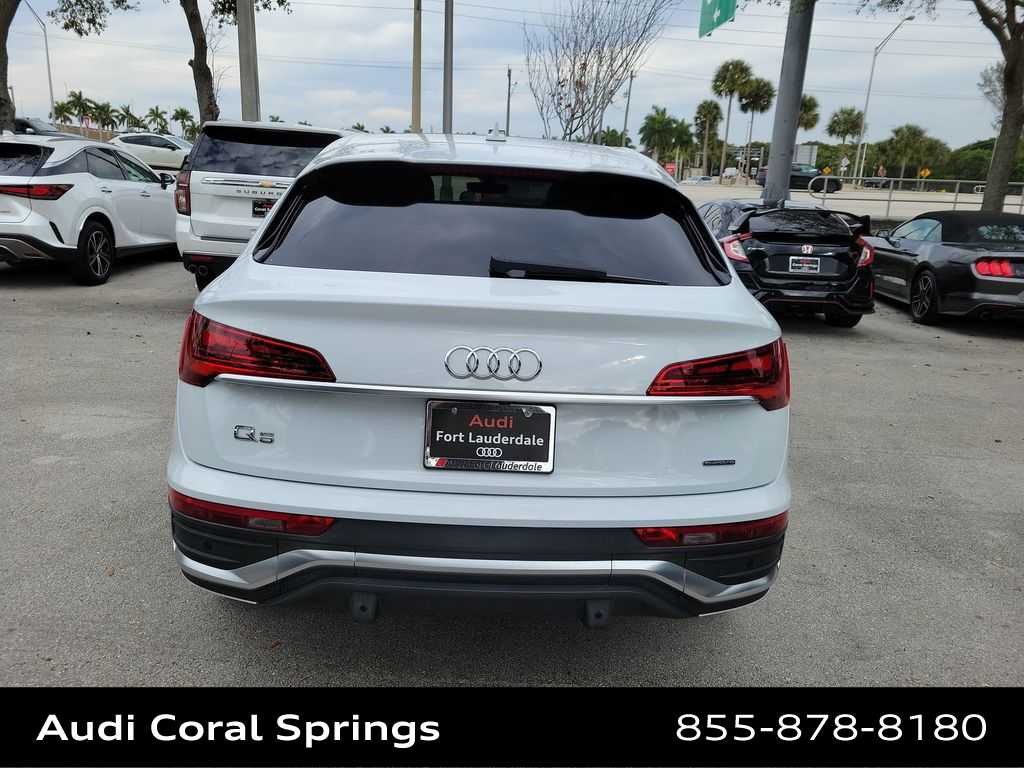 Thumbnail: 2021 Audi Q5 - 7
