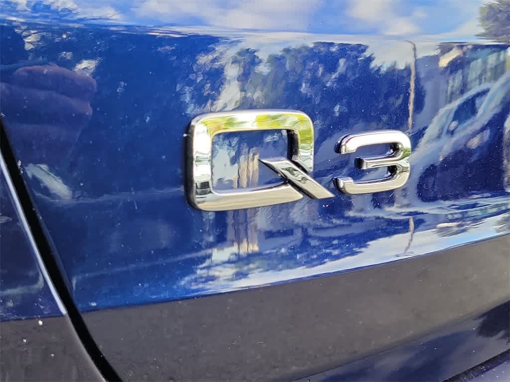 Thumbnail: 2025 Audi Q3 - 15