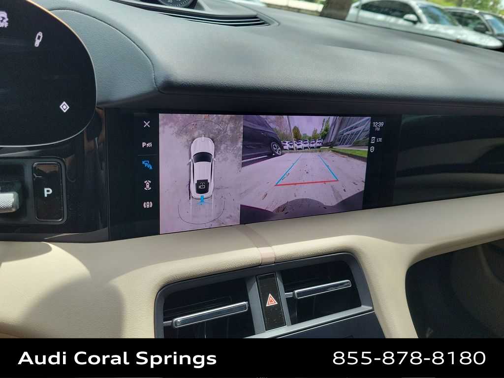 Thumbnail: 2023 Porsche Taycan - 24