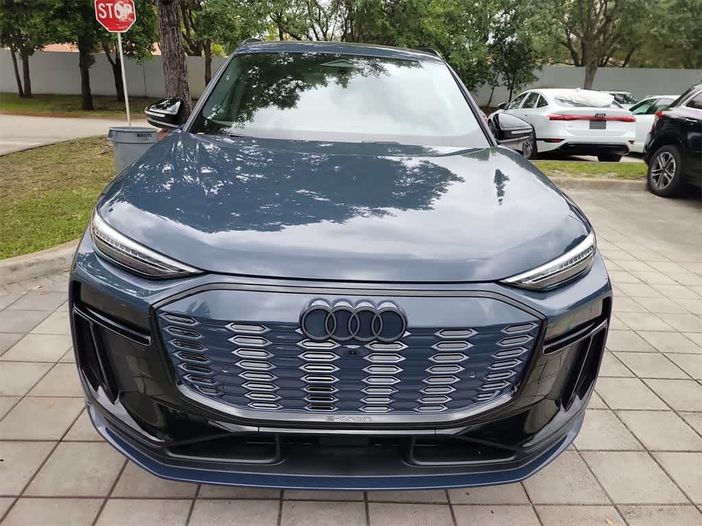 Thumbnail: 2025 Audi SQ6 e-tron - 3