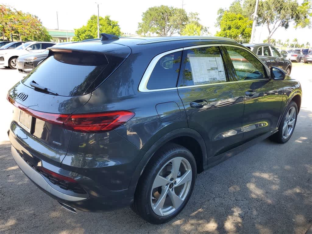 Thumbnail: 2025 Audi Q5 - 8