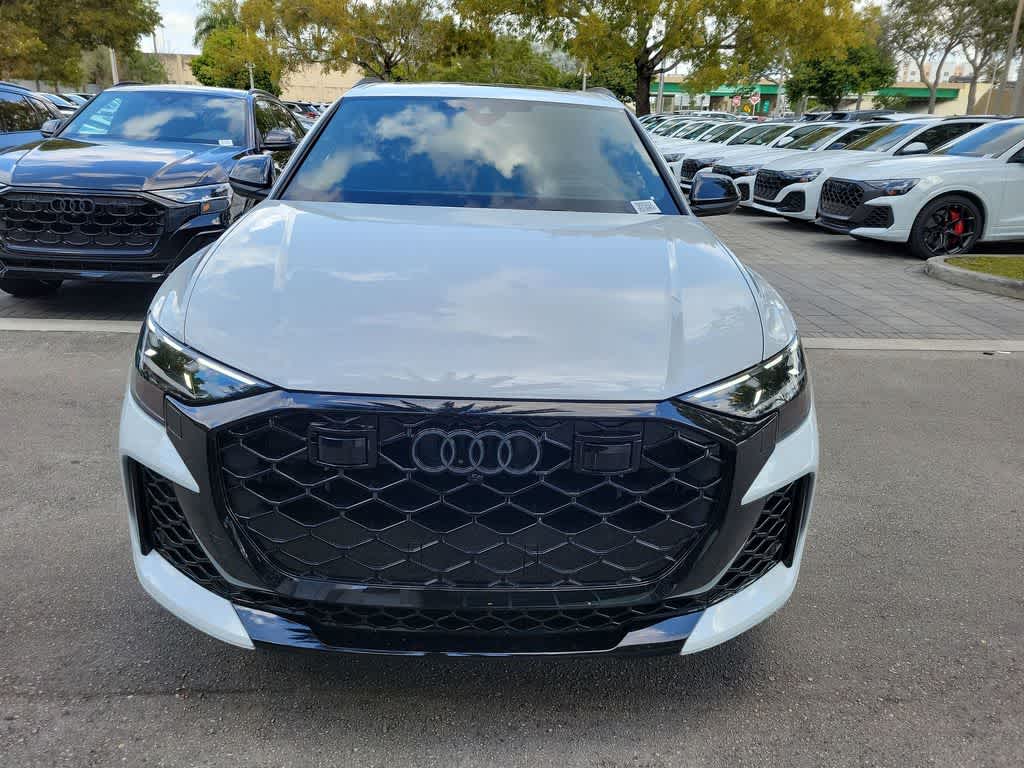 Thumbnail: 2026 Audi RS Q8 - 3