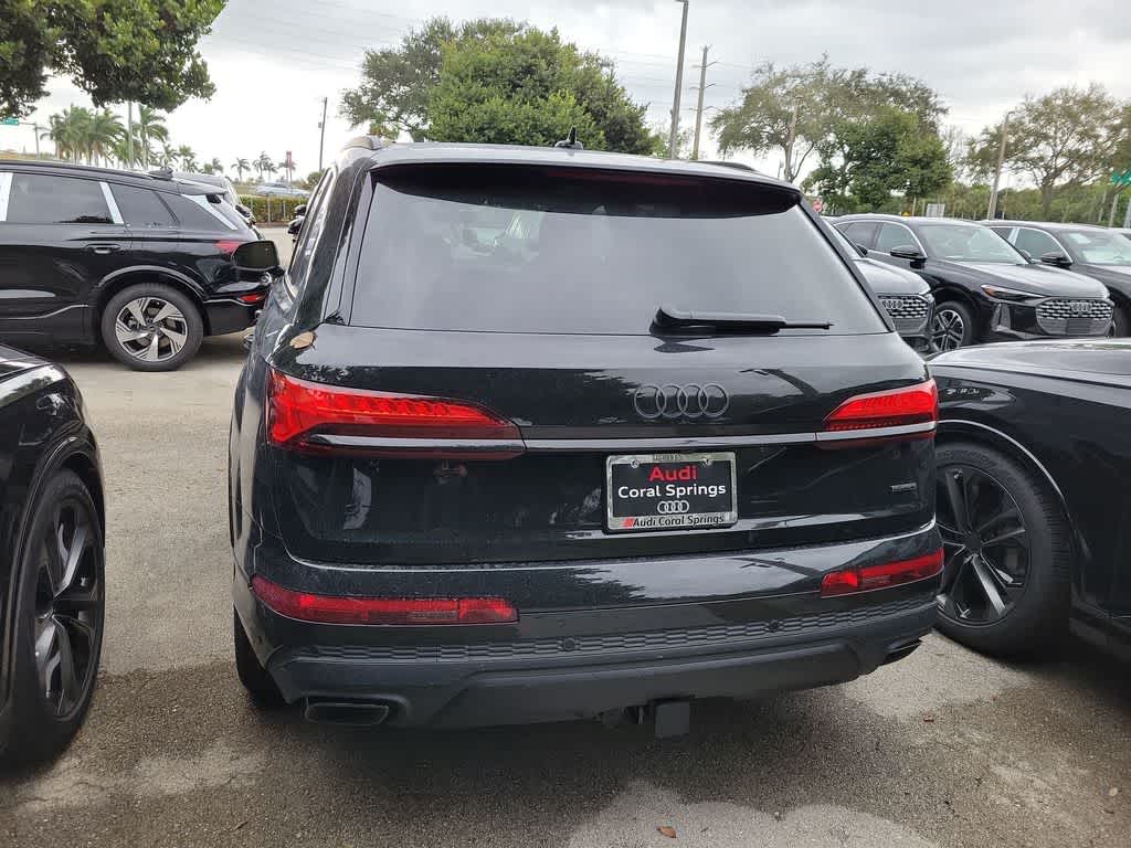 Thumbnail: 2026 Audi Q7 - 3