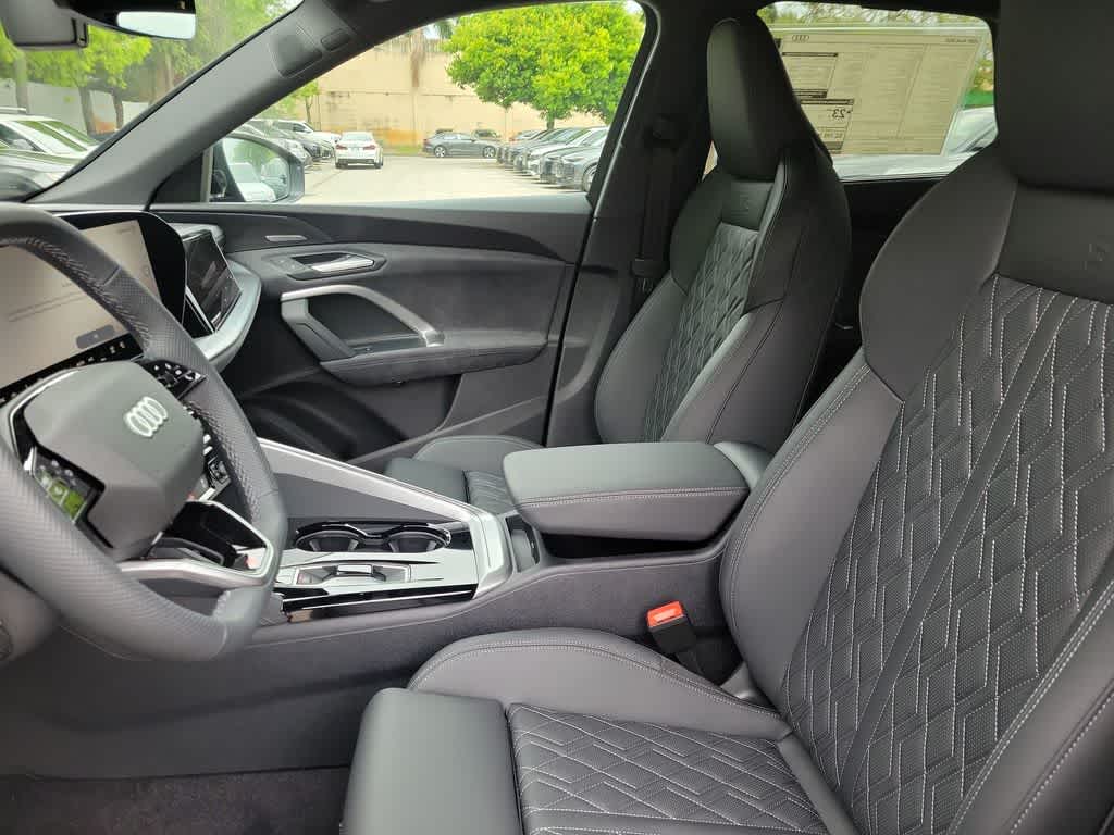 Thumbnail: 2026 Audi SQ5 - 19