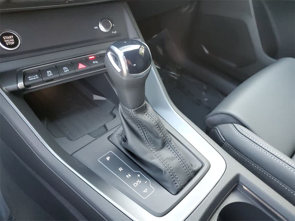 2025 Audi Q3 Premium 25