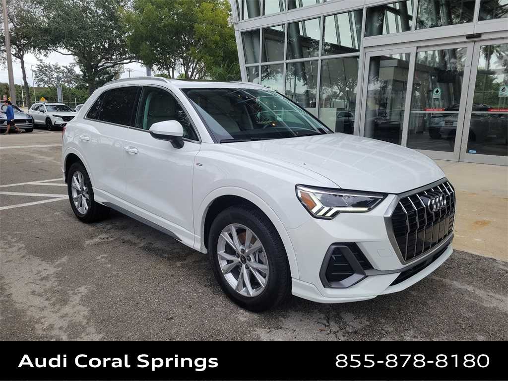 Thumbnail: 2023 Audi Q3 - 2