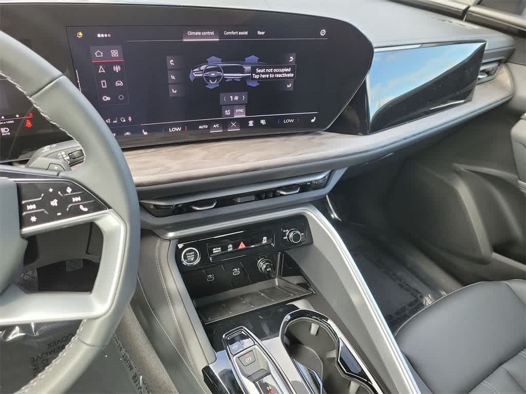 Thumbnail: 2025 Audi Q5 - 16