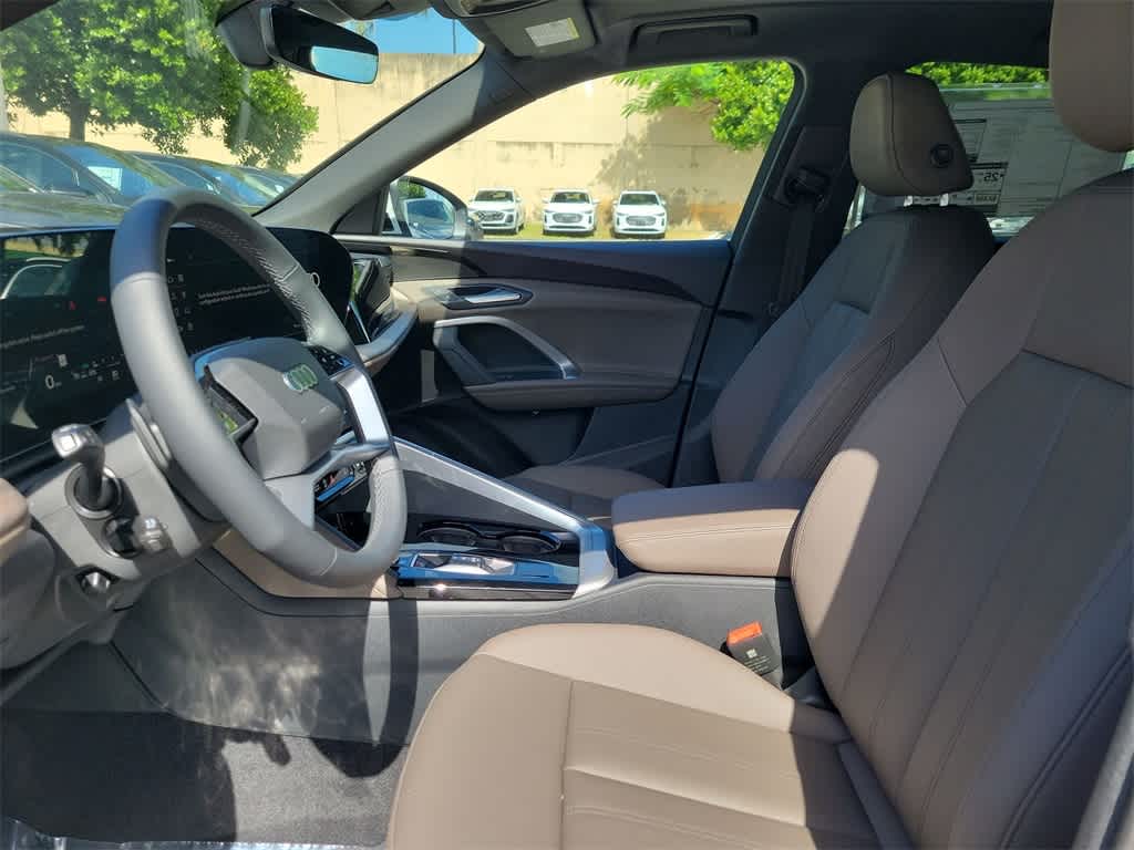 Thumbnail: 2025 Audi Q5 - 19