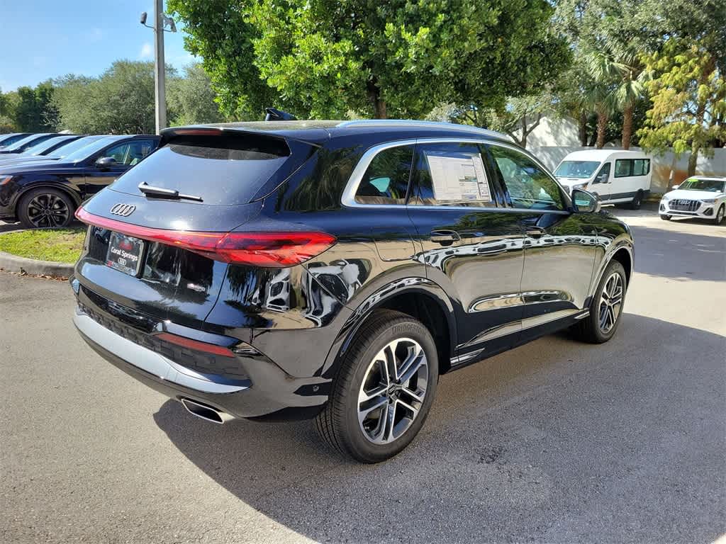 Thumbnail: 2025 Audi Q5 - 8