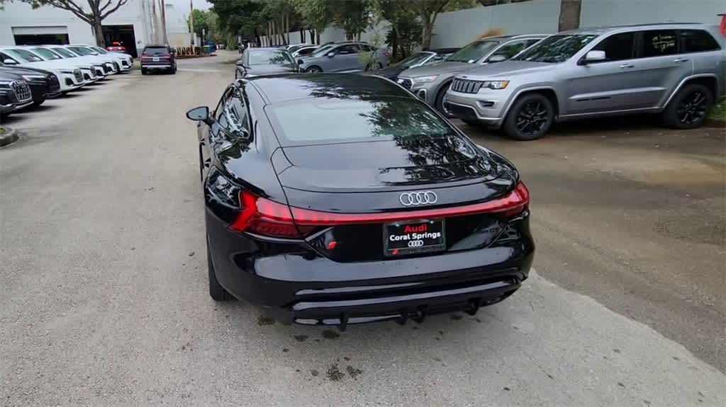 Thumbnail: 2025 Audi e-tron GT - 7