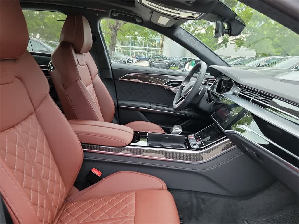 Thumbnail: 2025 Audi S8 - 14
