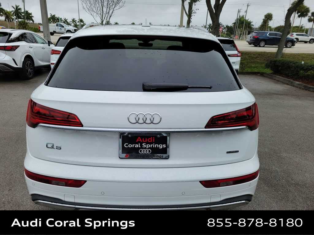 Thumbnail: 2022 Audi Q5 - 13