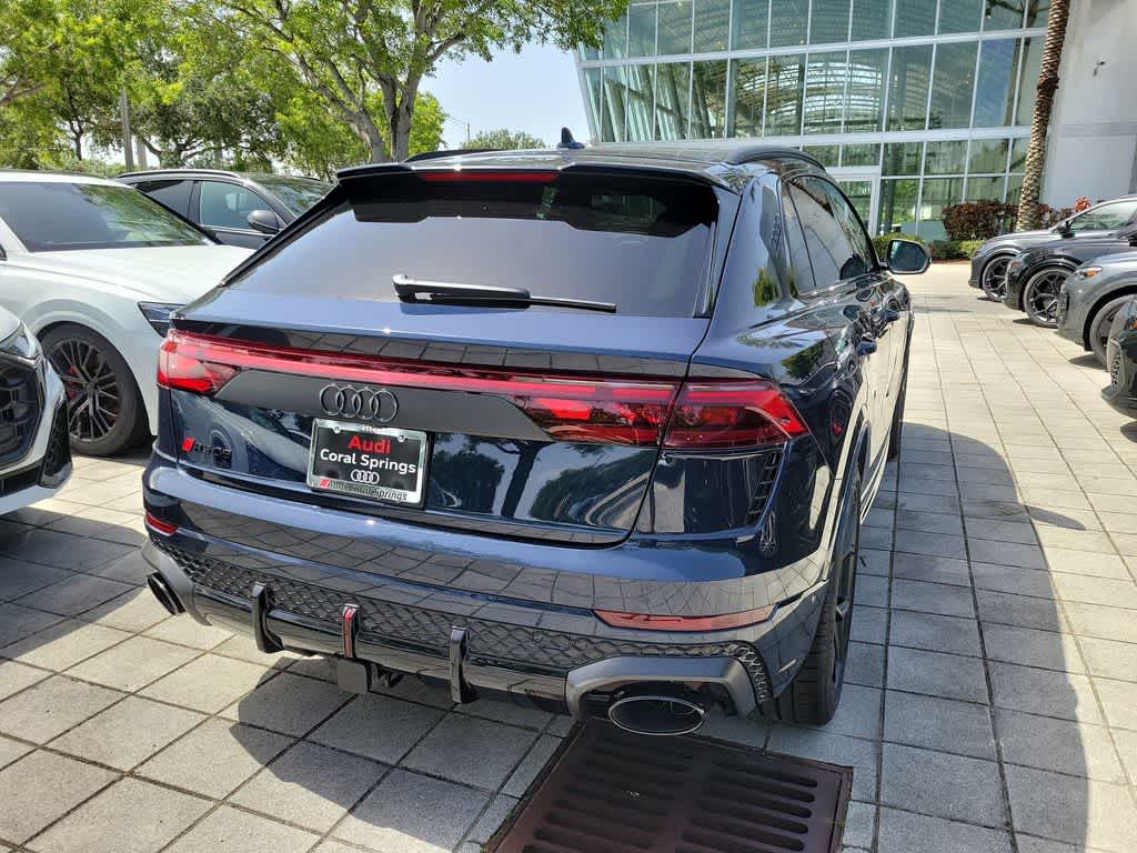 Thumbnail: 2026 Audi RS Q8 - 3