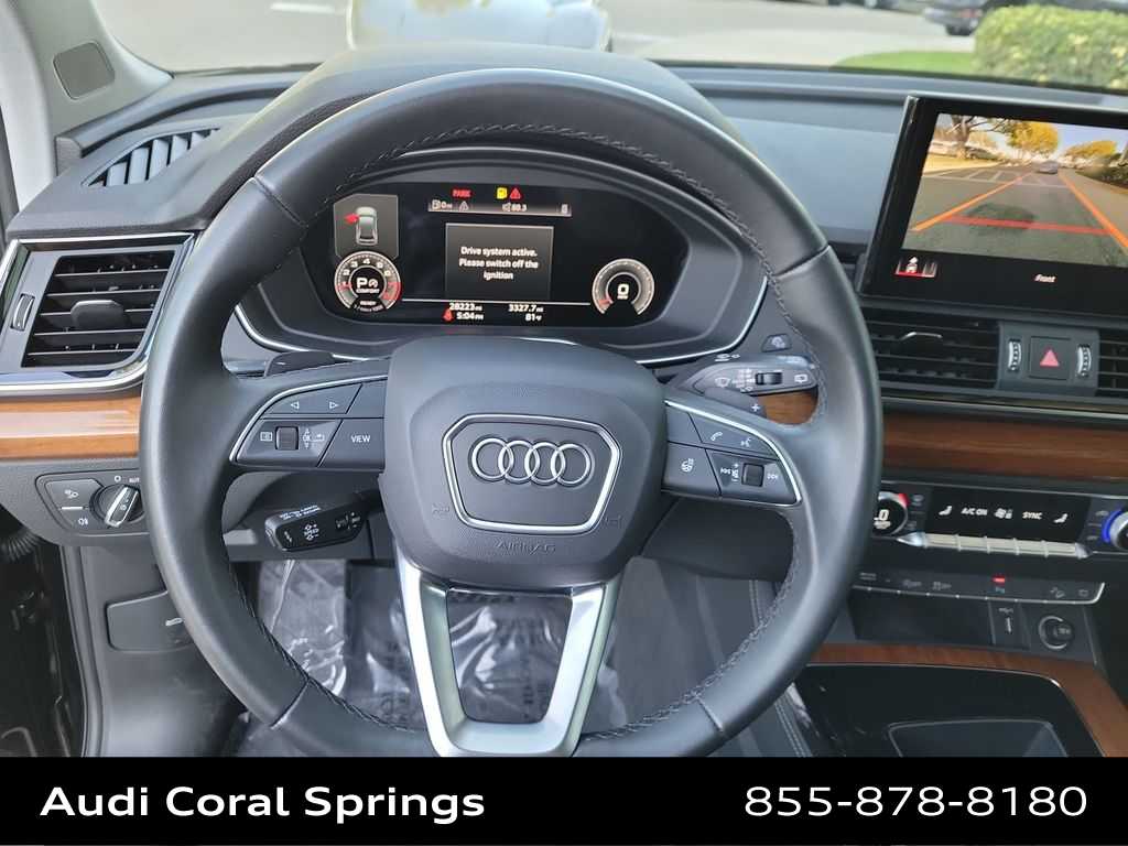 Thumbnail: 2023 Audi Q5 - 23