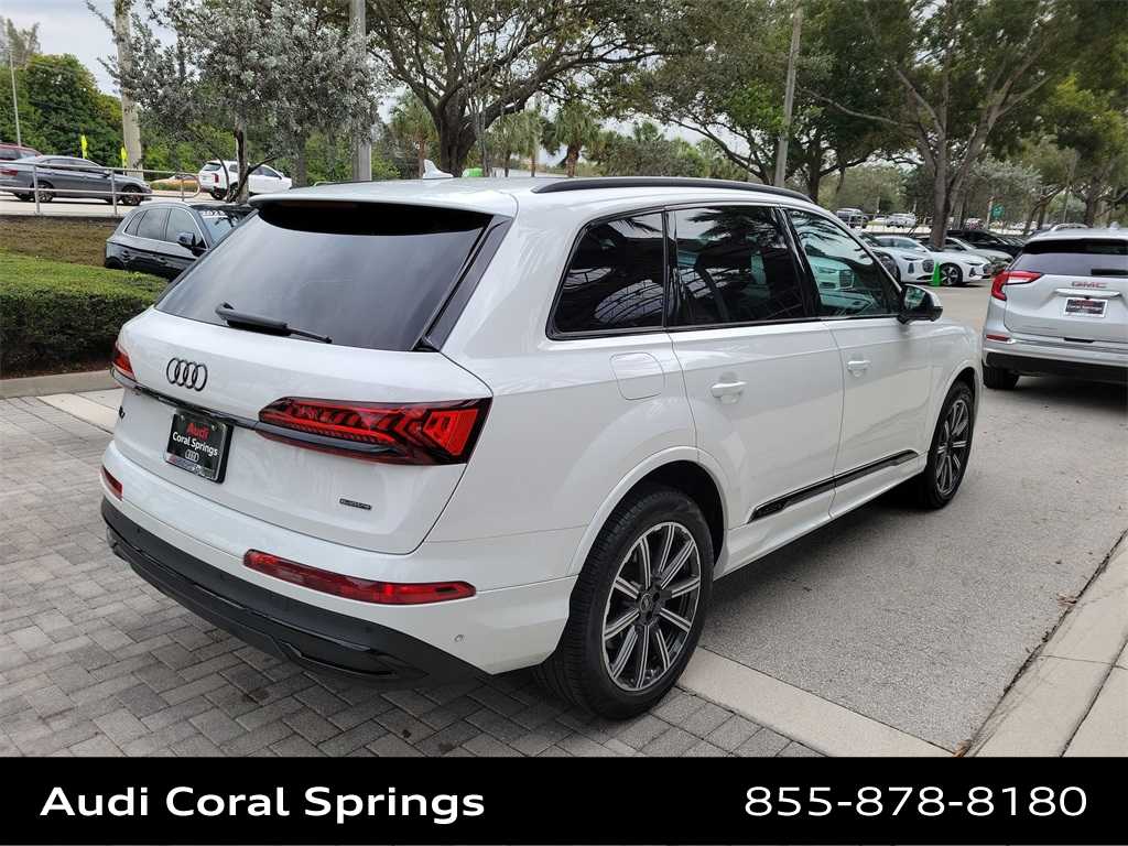 Thumbnail: 2023 Audi Q7 - 8