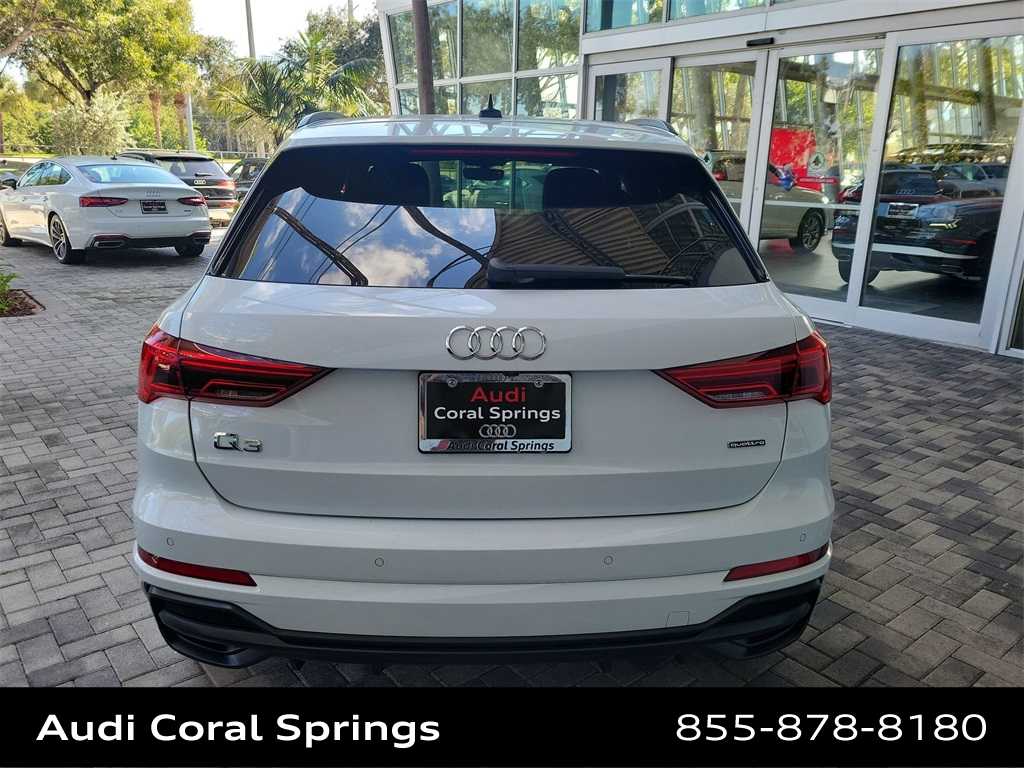 Thumbnail: 2021 Audi Q3 - 13