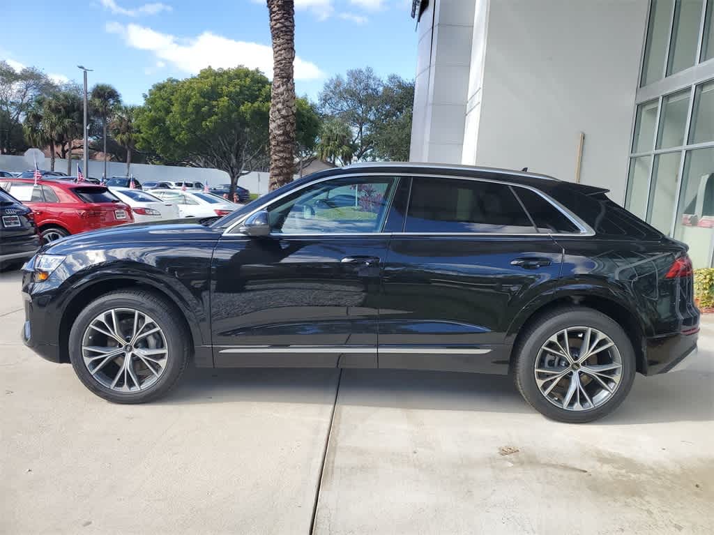 Thumbnail: 2025 Audi Q8 - 5