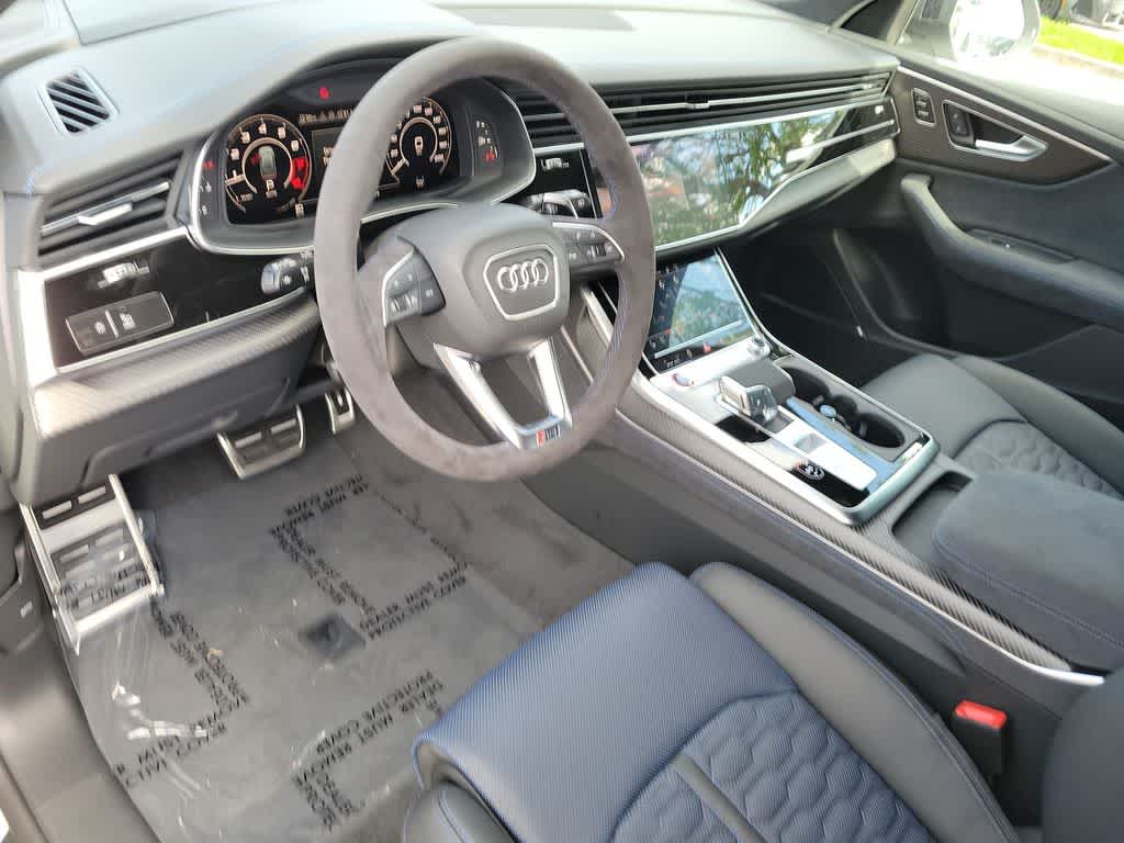 Thumbnail: 2026 Audi RS Q8 - 10