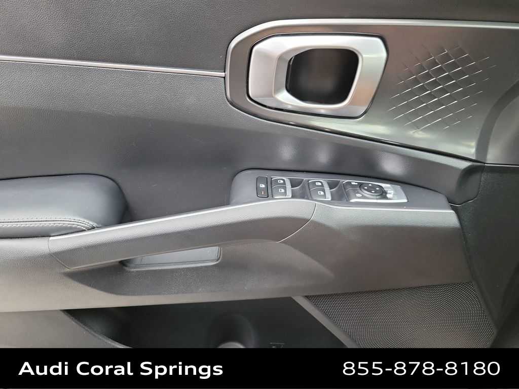 Thumbnail: 2021 Kia Sorento - 27