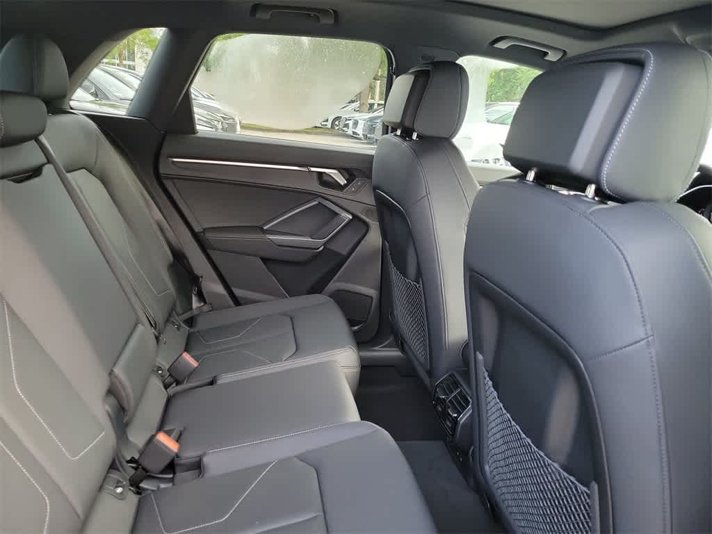 Thumbnail: 2025 Audi Q3 - 13