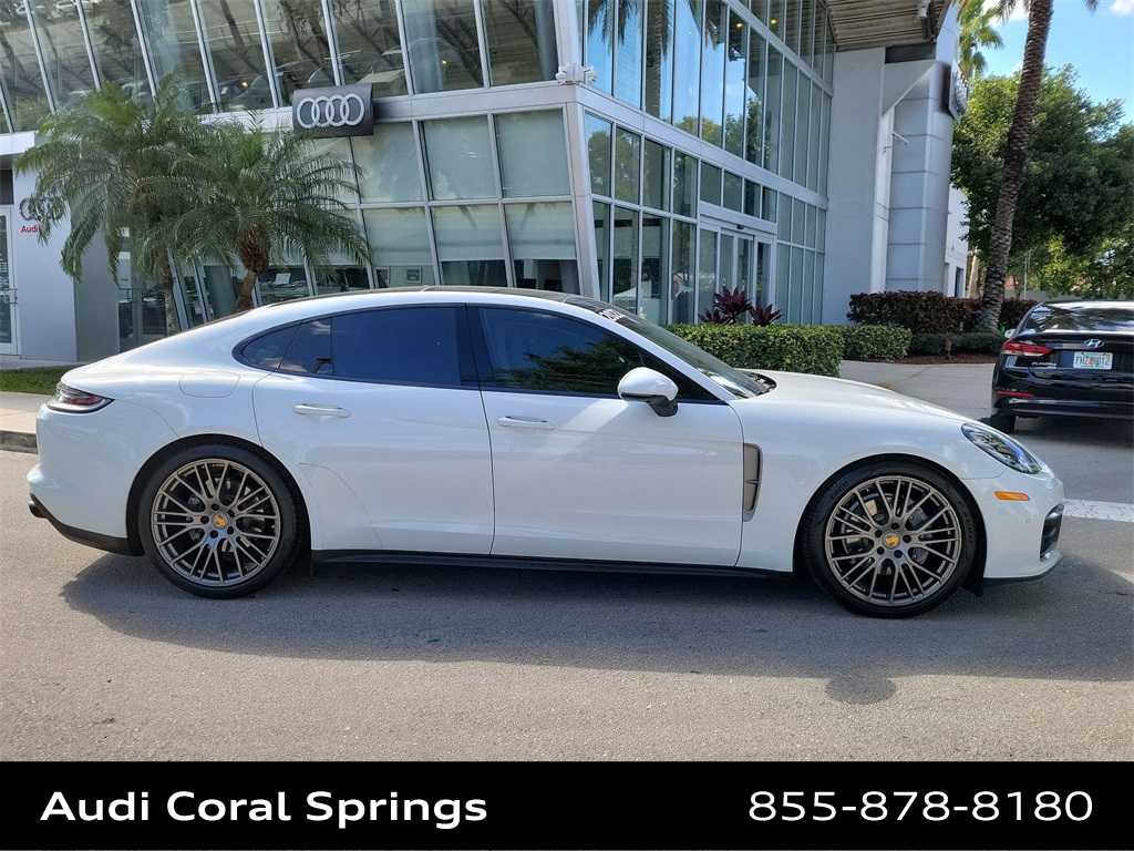 Thumbnail: 2022 Porsche Panamera - 9