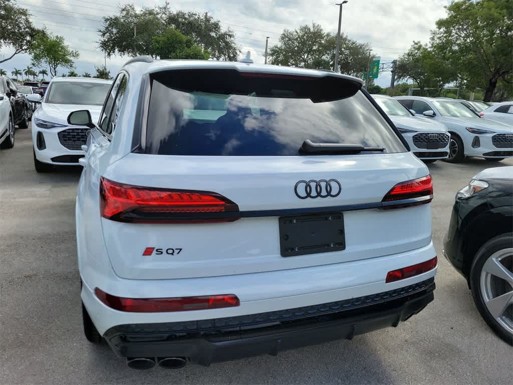 Thumbnail: 2026 Audi SQ7 - 4