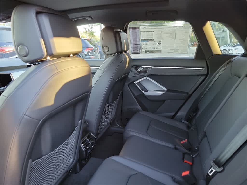 Thumbnail: 2025 Audi Q3 - 20