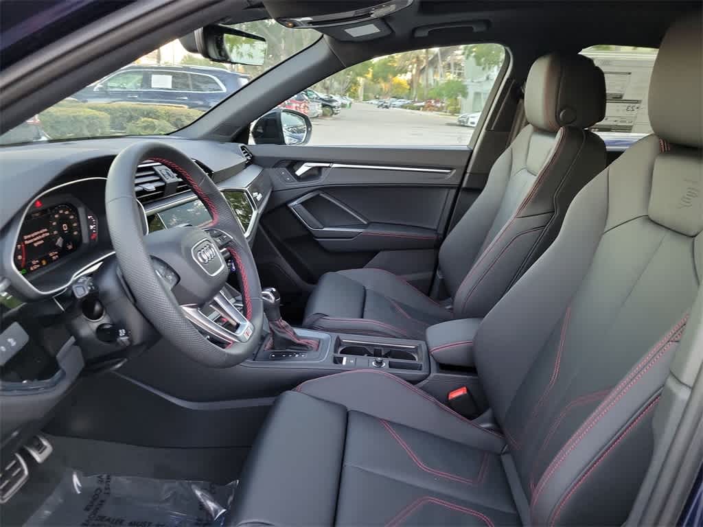 Thumbnail: 2025 Audi Q3 - 19