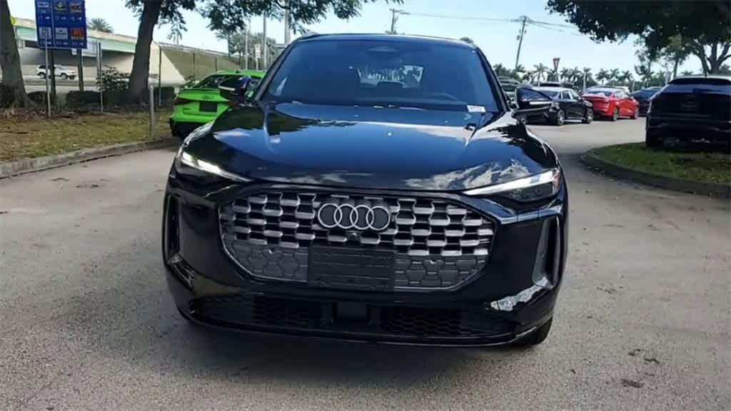 Thumbnail: 2025 Audi Q5 - 3