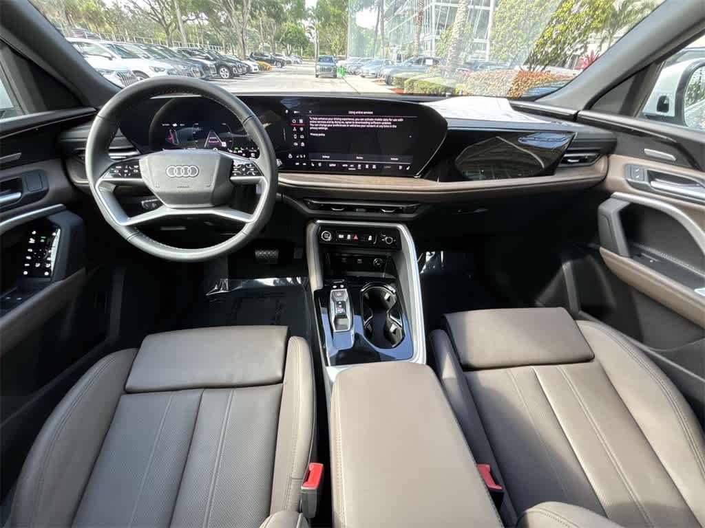 Thumbnail: 2025 Audi Q5 - 10