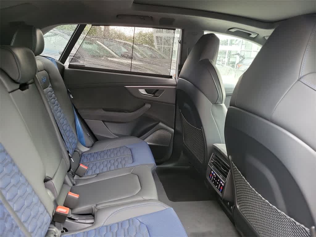 Thumbnail: 2026 Audi RS Q8 - 21