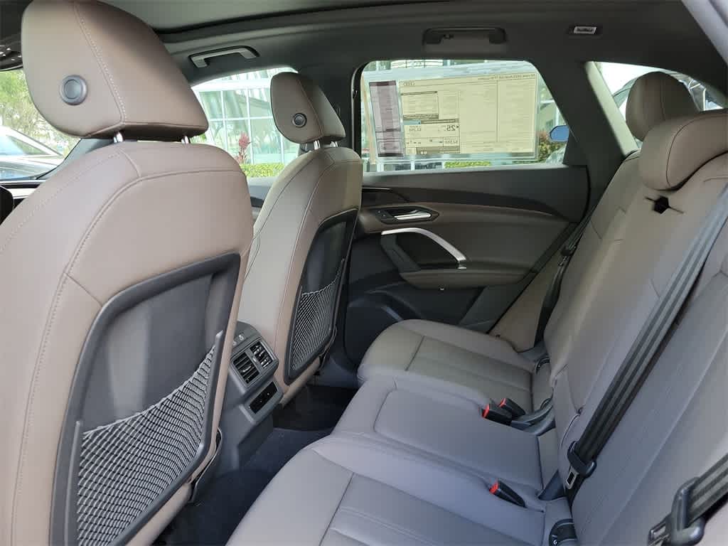 Thumbnail: 2025 Audi Q5 - 20