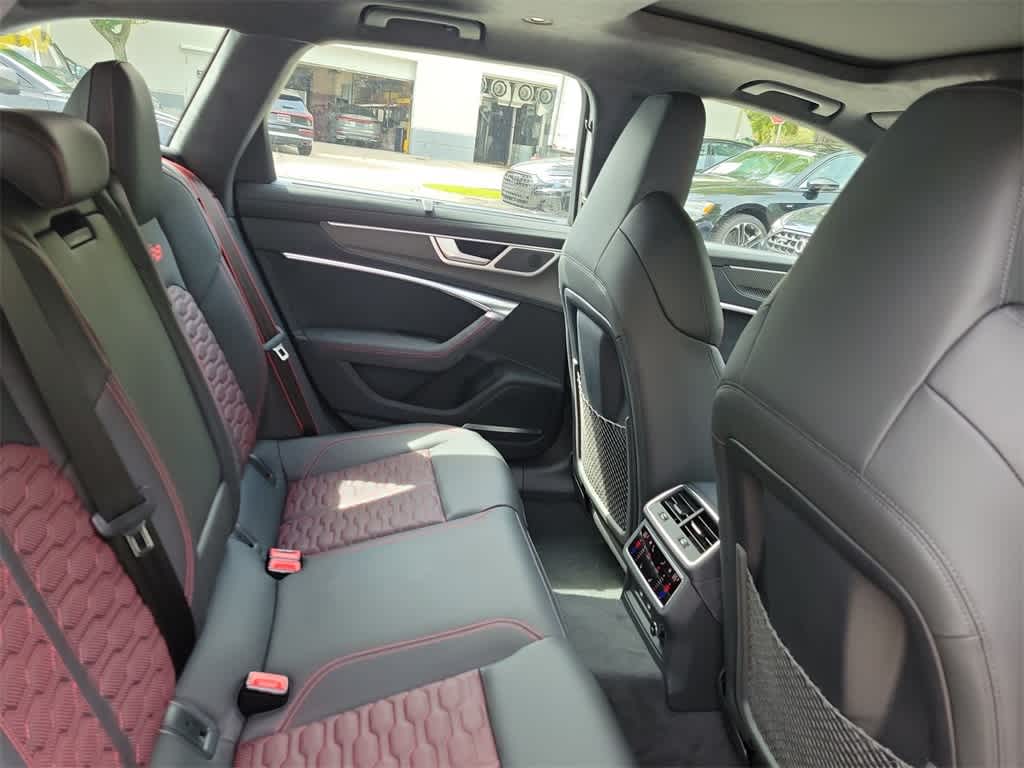 Thumbnail: 2026 Audi RS 6 - 13