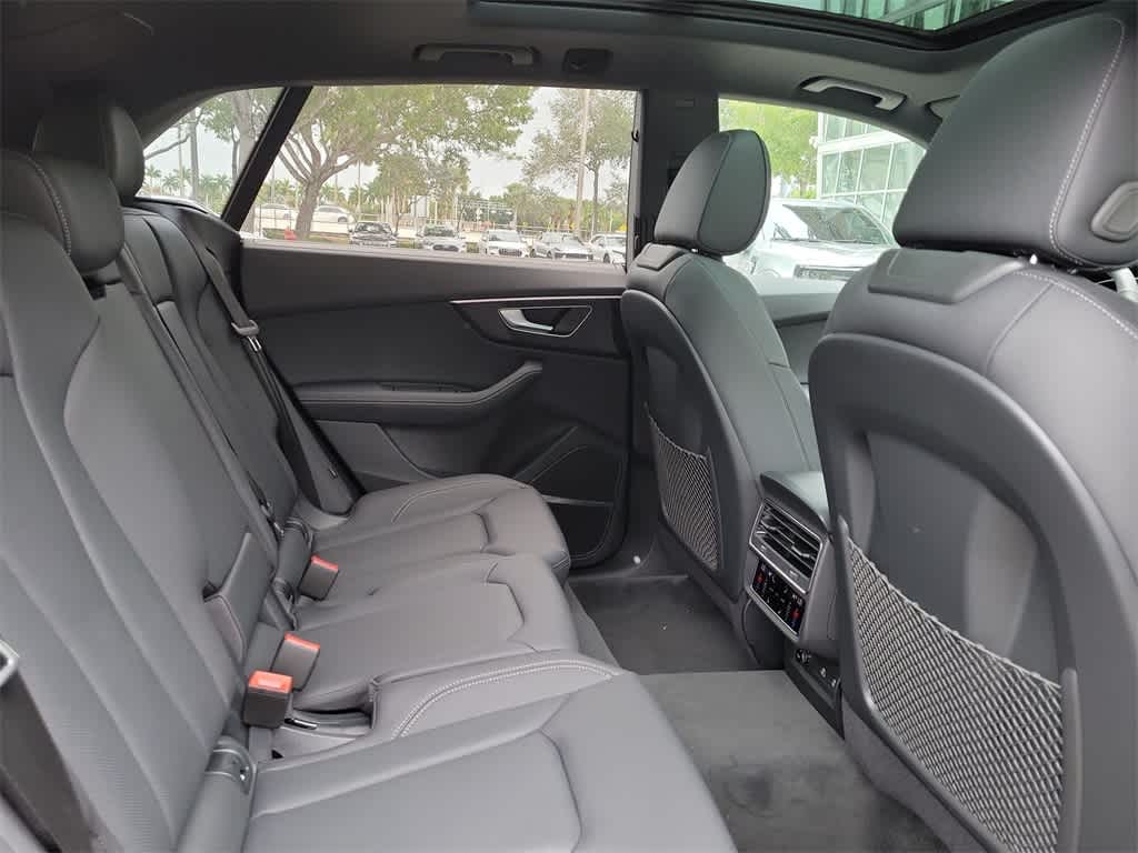 Thumbnail: 2026 Audi Q8 - 13